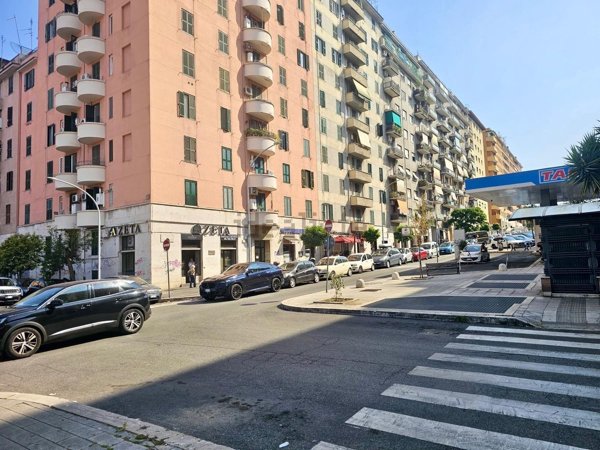 appartamento in vendita a Roma in zona Tuscolano