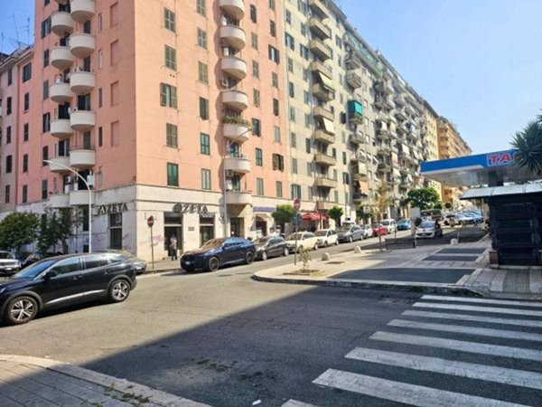 appartamento in vendita a Roma in zona Tuscolano