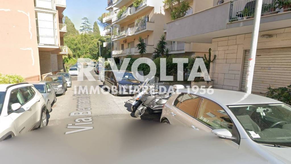 appartamento in vendita a Roma in zona Della Vittoria