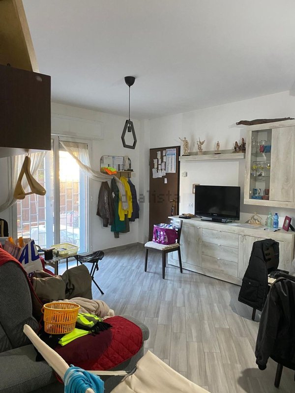 appartamento in vendita a Roma in zona Torre Maura