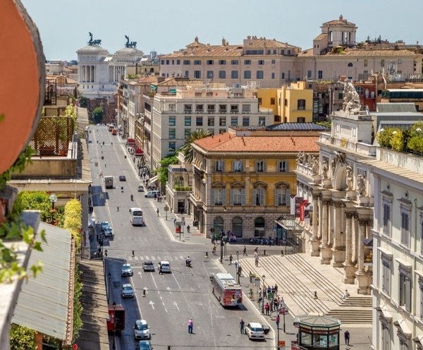 appartamento in vendita a Roma in zona Rione Monti/Campitelli
