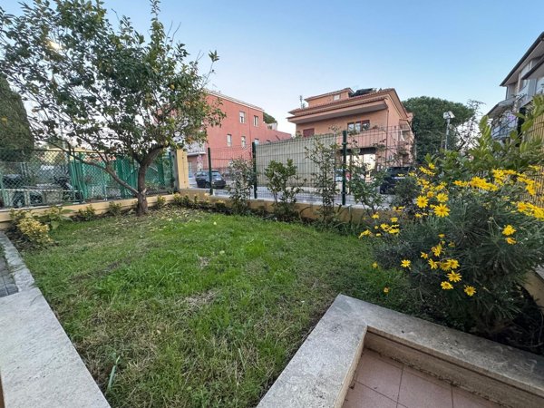 appartamento in vendita a Roma in zona Montespaccato