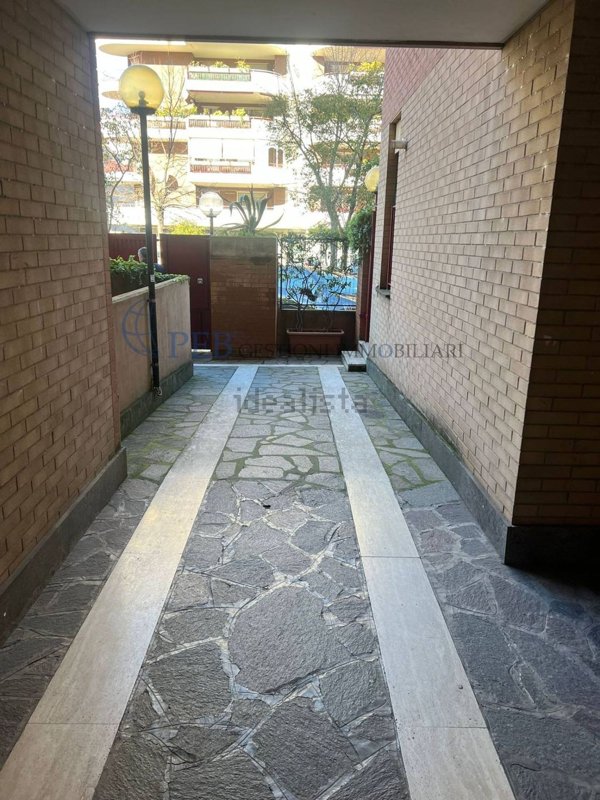 appartamento in vendita a Roma in zona Torrino