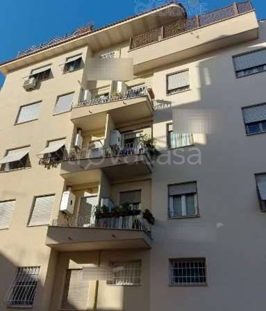 appartamento in vendita a Roma in zona Ardeatino