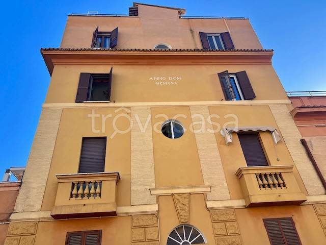 appartamento in vendita a Roma in zona Tuscolano