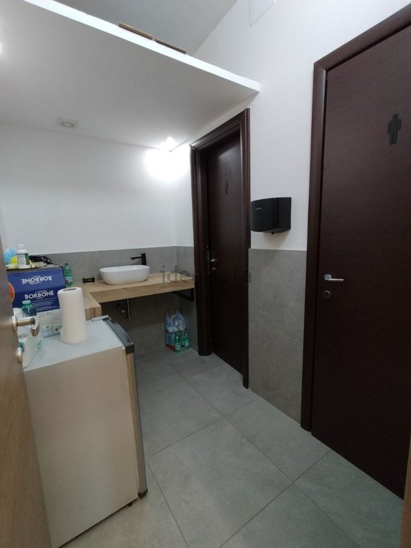 ufficio in vendita a Roma in zona Tor Vergata/Torrenova