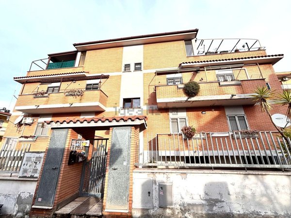 appartamento in vendita a Roma in zona Tor Vergata/Torrenova