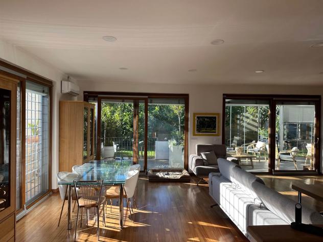 casa indipendente in vendita a Roma in zona Valle Muricana