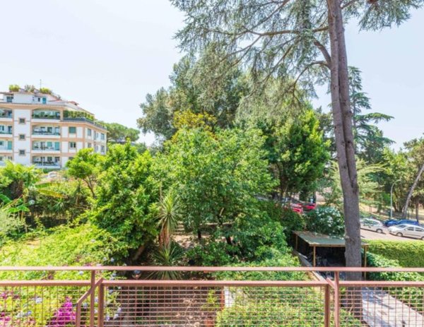 appartamento in vendita a Roma in zona Della Vittoria