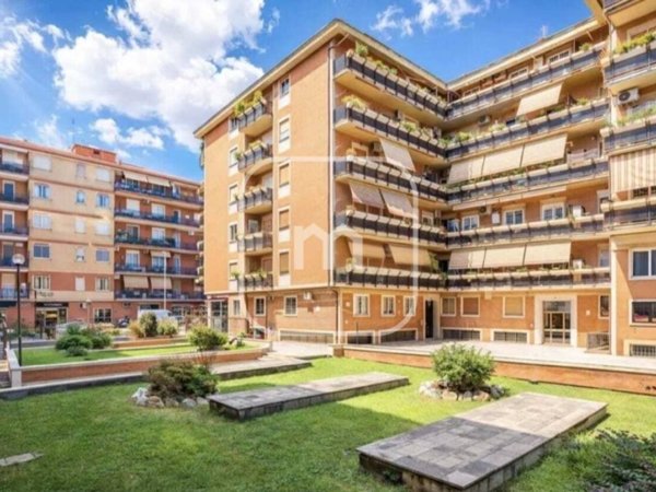 appartamento in vendita a Roma in zona Tuscolano