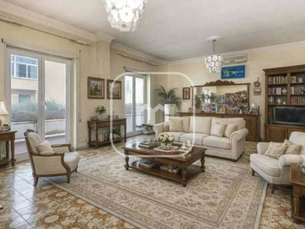 appartamento in vendita a Roma in zona Tuscolano