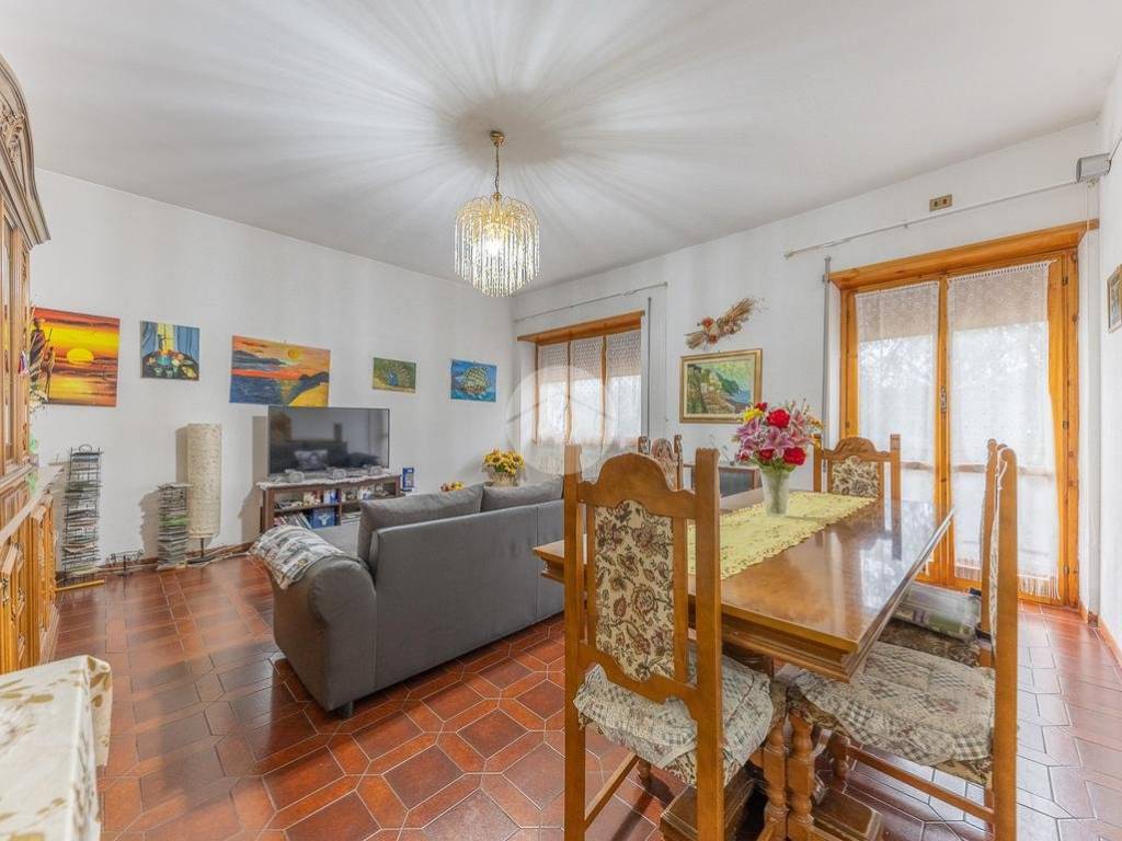 appartamento in vendita a Roma in zona Lunghezza