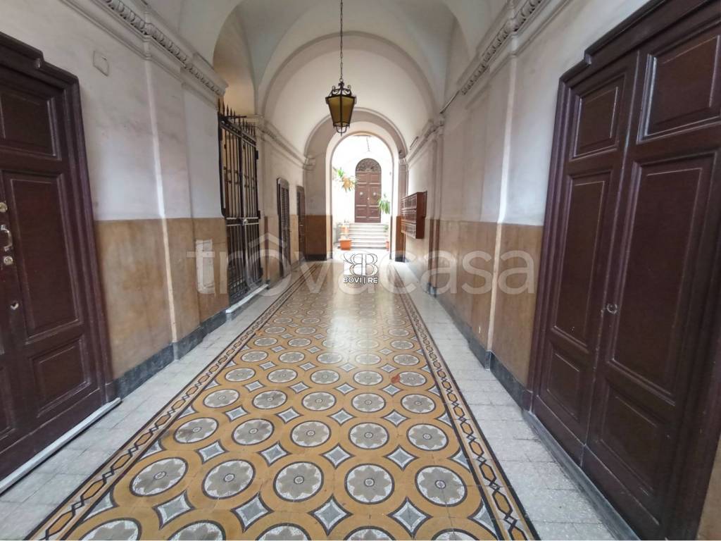 locale commerciale in vendita a Roma in zona Castro Pretorio