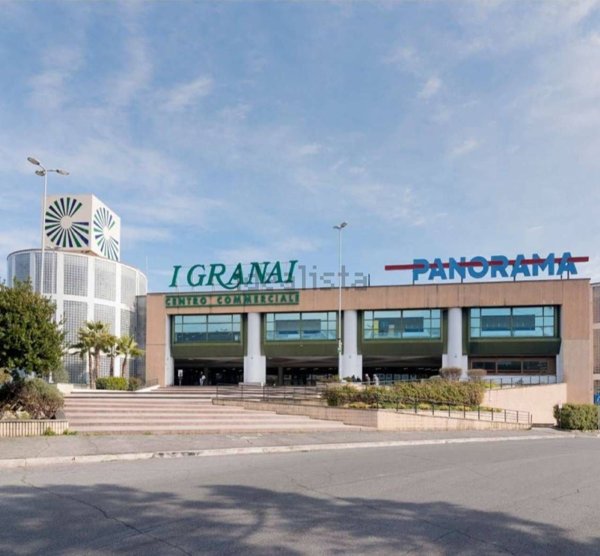 negozio in vendita a Roma in zona Ardeatino