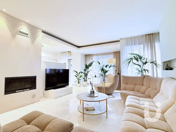 appartamento in vendita a Roma in zona EUR