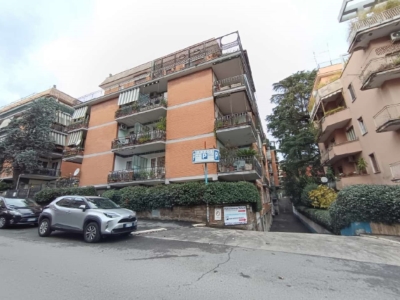 ufficio in vendita a Roma in zona Monte Sacro/Talenti