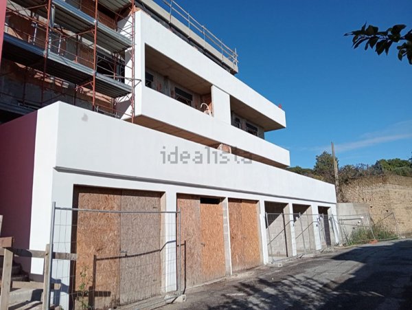 appartamento in vendita a Roma in zona Selva Candida