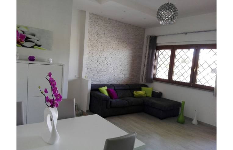 appartamento in vendita a Roma in zona Valle Muricana