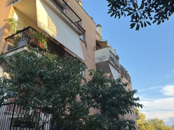 appartamento in vendita a Roma in zona Tor di Quinto