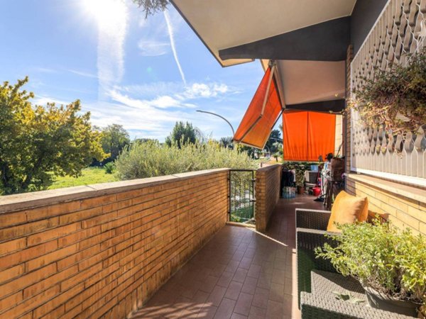 appartamento in vendita a Roma in zona Grottarossa