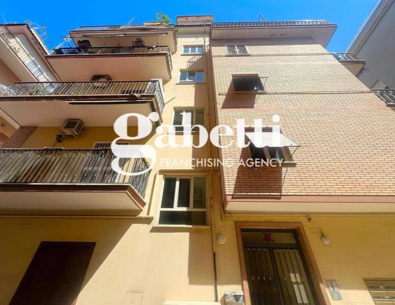 appartamento in vendita a Roma in zona Prenestino-Centocelle