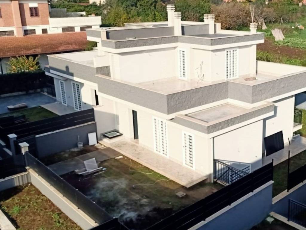 casa indipendente in vendita a Roma in zona Casalotti