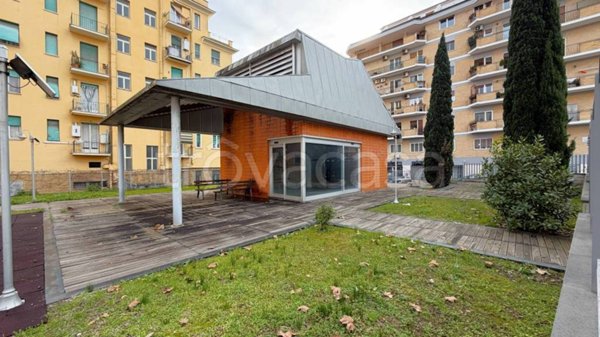 negozio in vendita a Roma in zona Portuense