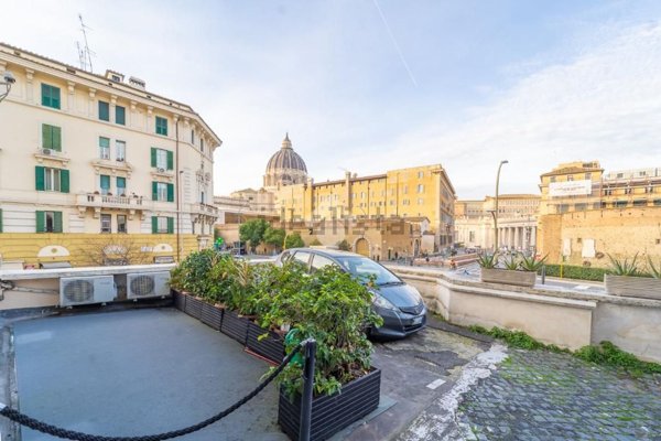 appartamento in vendita a Roma in zona Aurelio