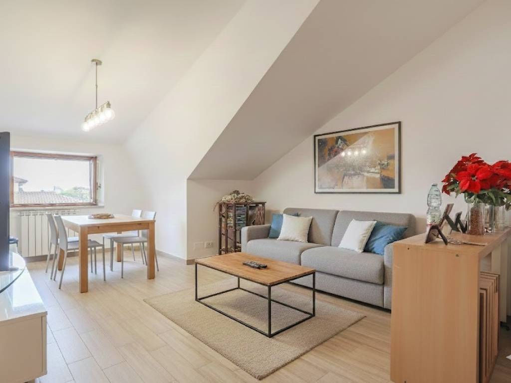 appartamento in vendita a Roma in zona Infernetto