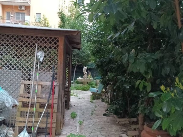 appartamento in vendita a Roma in zona Gianicolense