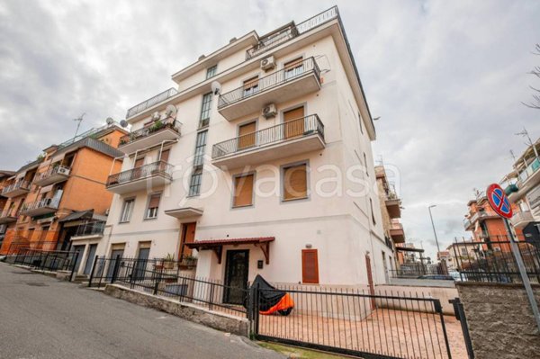 appartamento in vendita a Roma in zona Grottarossa