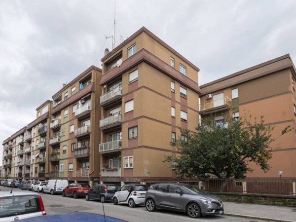 appartamento in vendita a Roma in zona Ostia