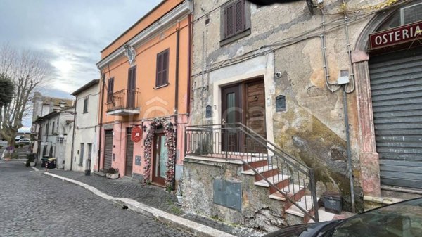 appartamento in vendita a Roma in zona Cesano