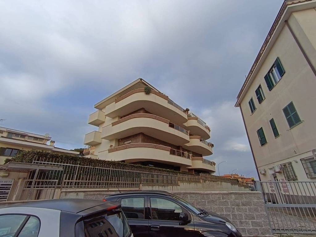 appartamento in vendita a Roma in zona Aurelio