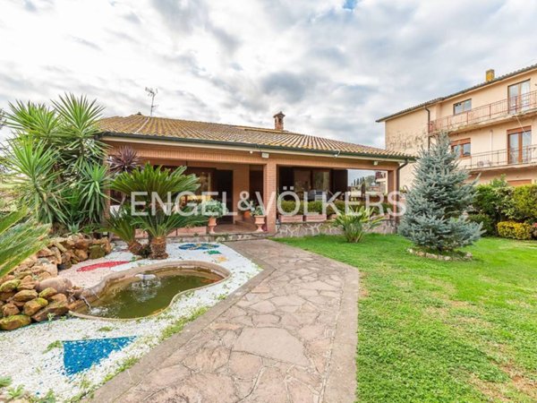 casa indipendente in vendita a Roma in zona Castel di Leva