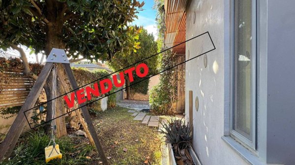 appartamento in vendita a Roma in zona Acilia
