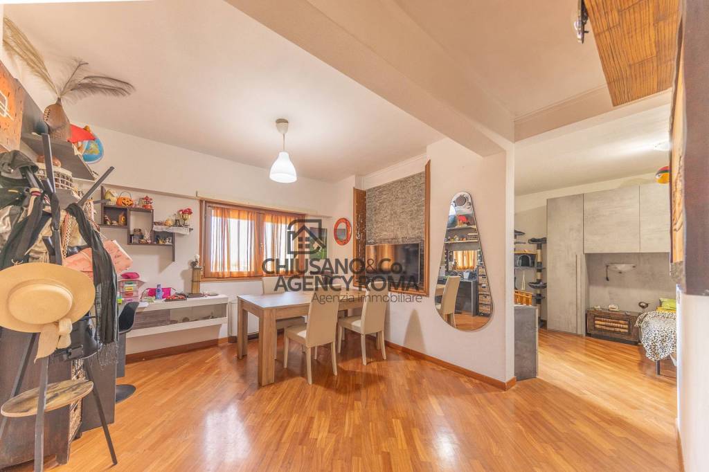 appartamento in vendita a Roma in zona Acilia