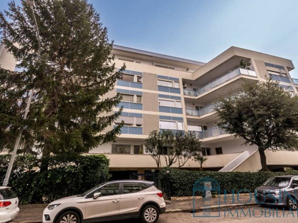 appartamento in vendita a Roma in zona Tor di Quinto