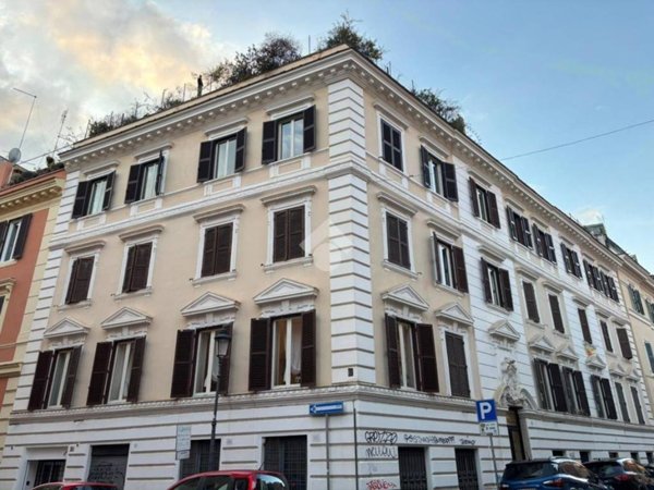 appartamento in vendita a Roma in zona Esquilino