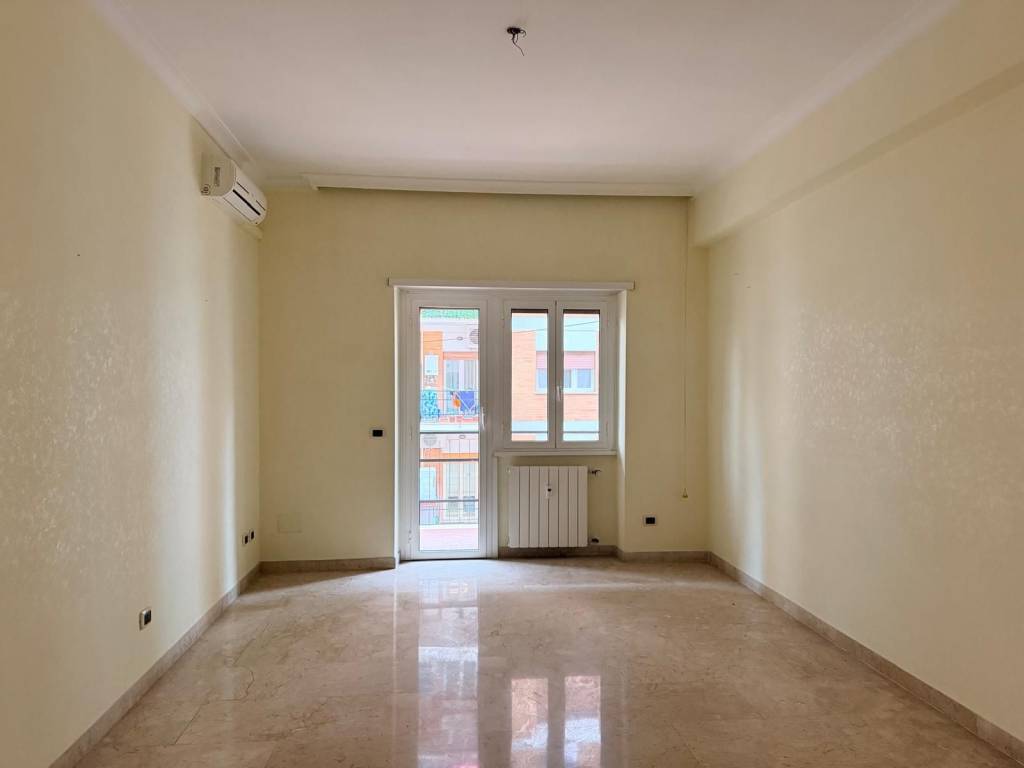 appartamento in vendita a Roma in zona Portuense