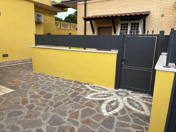 appartamento in vendita a Roma in zona Massimina/Casal Lumbroso