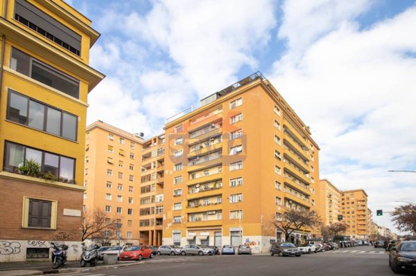 appartamento in vendita a Roma in zona Gianicolense
