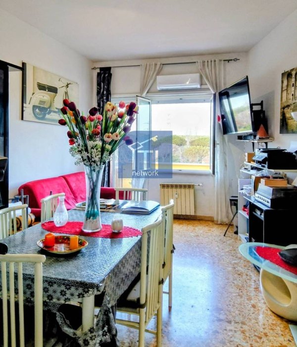 appartamento in vendita a Roma in zona Ostia