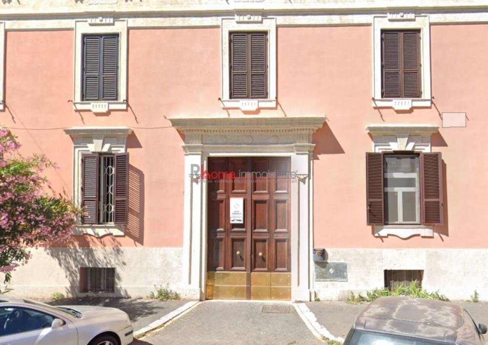 appartamento in vendita a Roma in zona Rione Monti/Campitelli