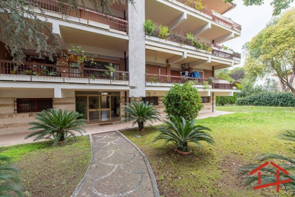 appartamento in vendita a Roma in zona Torrino