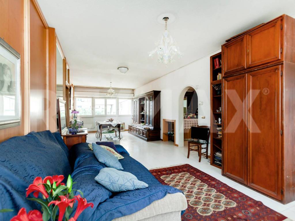 appartamento in vendita a Roma in zona Ardeatino