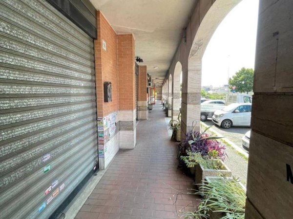 negozio in vendita a Roma in zona Celio