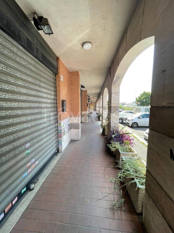 negozio in vendita a Roma in zona Celio