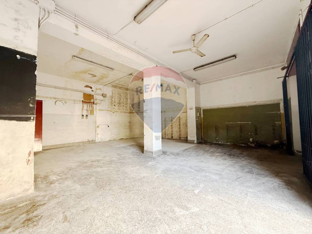 negozio in vendita a Roma in zona Prenestino-Centocelle