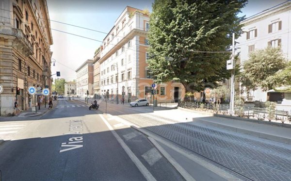 negozio in vendita a Roma in zona Parione/Sant'Eustachio